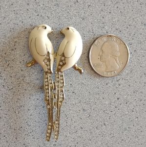 Final price!*Enameled lovebirds pin